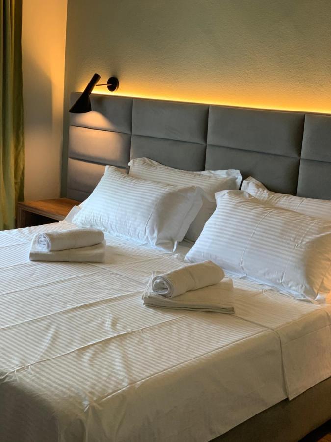 Bluetique Apartments Himara エクステリア 写真