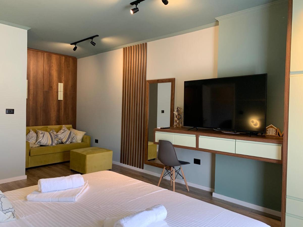 Bluetique Apartments Himara エクステリア 写真