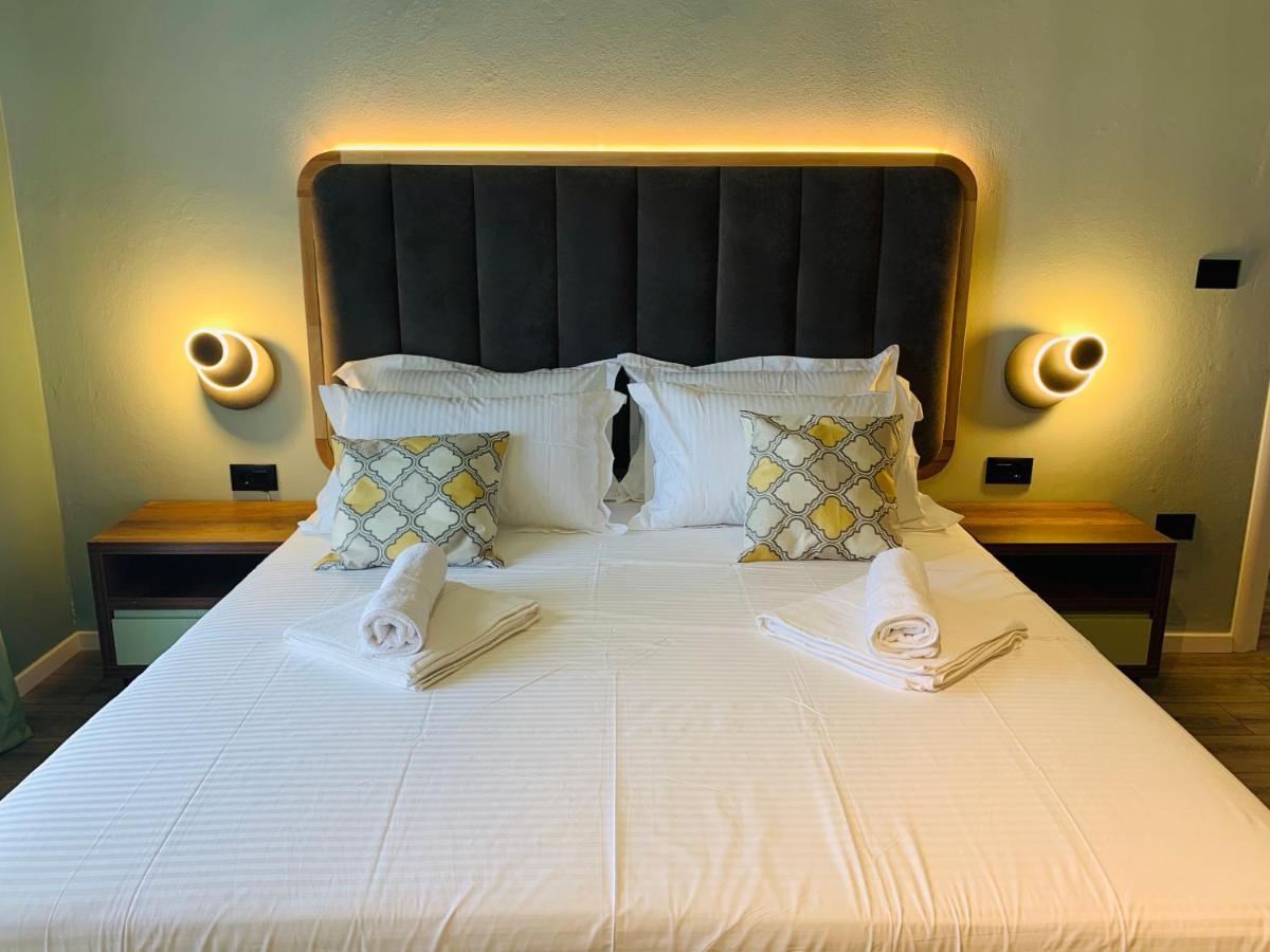 Bluetique Apartments Himara エクステリア 写真